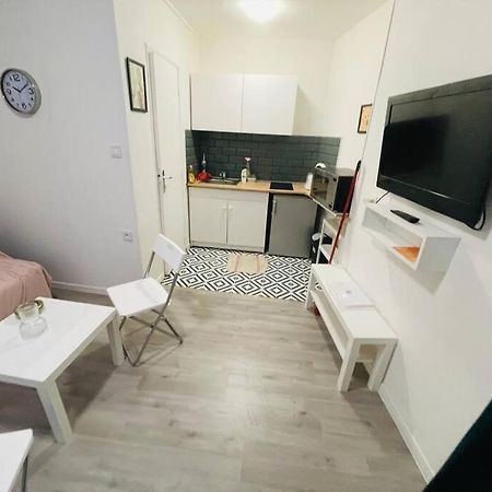 Studio Confortable - Montmartre - Republique - Anvers - 2 Pers Париж Екстер'єр фото